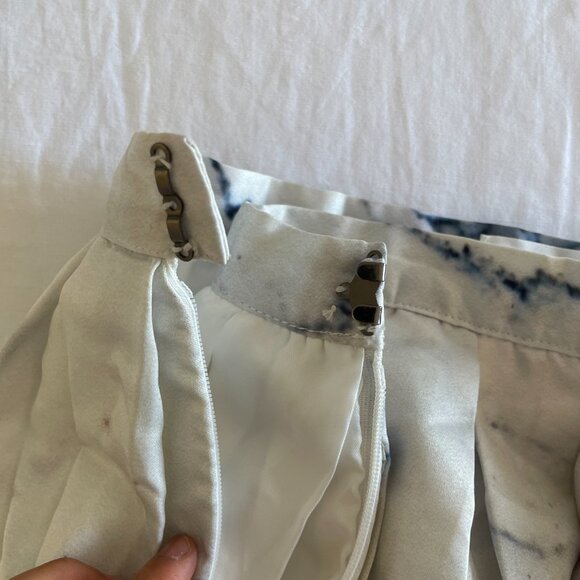 Chic Wish Skirt Bundle (sz M) - Picture 12 of 13